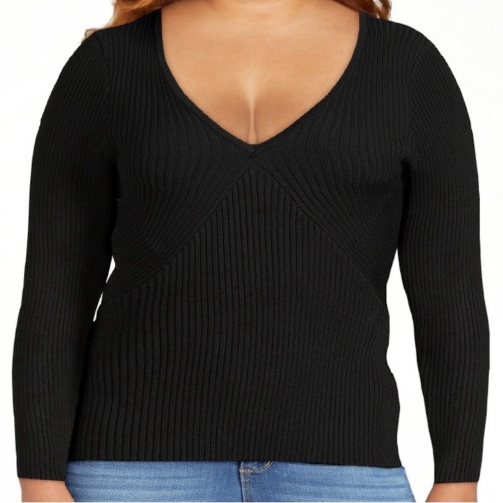 Sofia by Sofia Vergara Black V-Neck Sweater